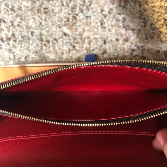 🚫SOLD🚫Louis Vuitton Caissa Wallet - Picture 11 of 13